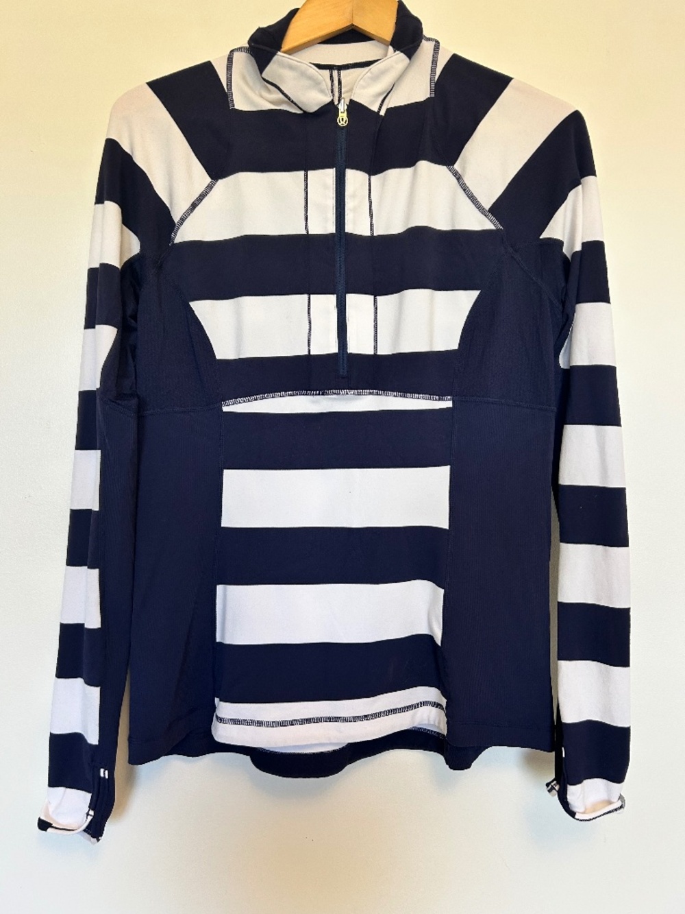 Lululemon Run Switch Back 1/2 Zip Indigo Striped Pullover Gym Athleisure Top 12